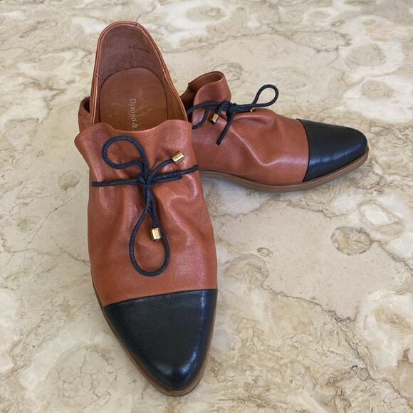 Django & Juliette Kotty Slip On Leather Shoes - Picture 4 of 15